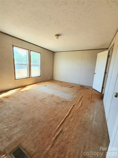Bedroom - 400 Mac Dr, Marion, NC 28752 photo 1 of 4