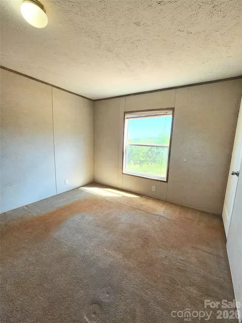 Bedroom - 400 Mac Dr, Marion, NC 28752 photo 4 of 4