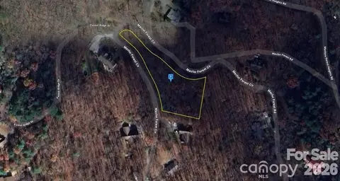 400 Maclor Forest Cir, Franklin, NC 28734