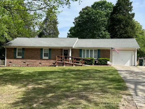 105 Stoneybrook Rd, Salisbury, NC 28147