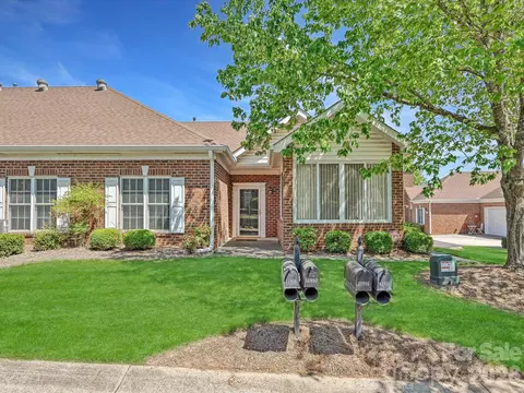 8655 Windsor Ridge Dr, Charlotte, NC 28277