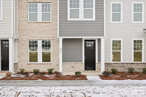 207 Vanguard 16 Ln #16, Cramerton, NC 28032