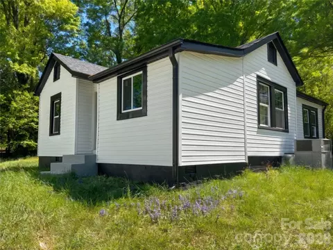 307 Ervin Dr, Cherryville, NC 28021