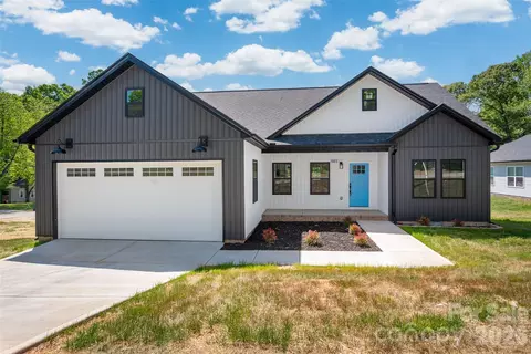 501 Snow St, Kannapolis, NC 28081