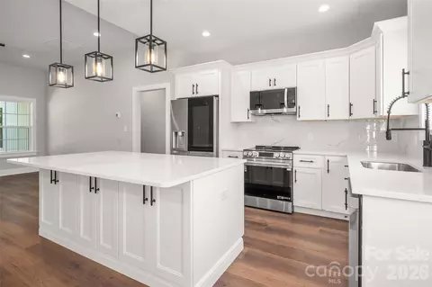 Kitchen - 501 Snow St, Kannapolis, NC 28081 photo 5 of 9