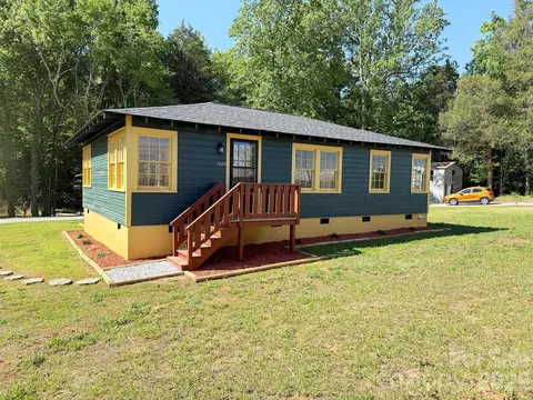 3322 Salisbury Hwy, Cleveland, NC 27013