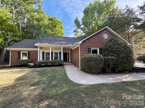 13025 Graymist Dr, Charlotte, NC 28215
