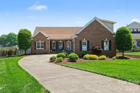 134 Chandeleur Dr, Mooresville, NC 28117
