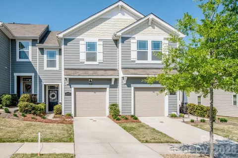 18036 Pear Hawthorne Dr, Huntersville, NC 28078