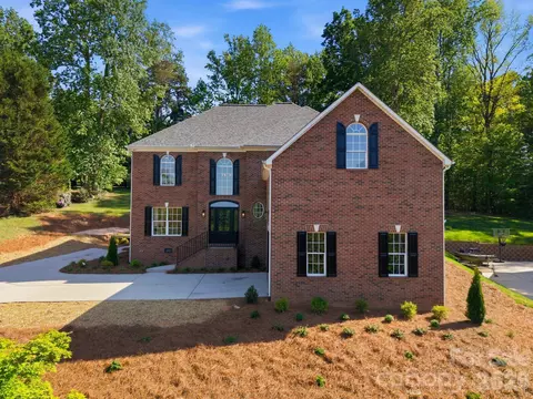 131 Normandy Rd, Mooresville, NC 28117