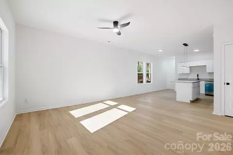 Living - 711 Adams St, Monroe, NC 28110 photo 4 of 6