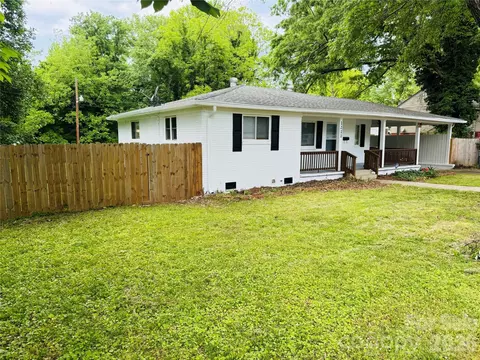 1211 Campus St, Charlotte, NC 28216