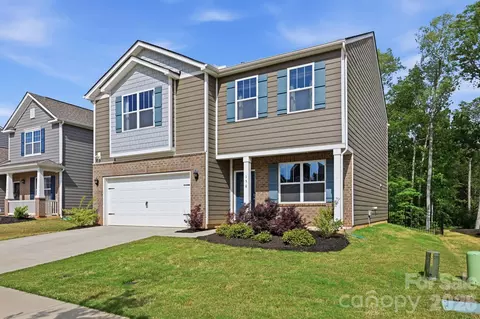 150 Scotsway Ct, Troutman, NC 28166