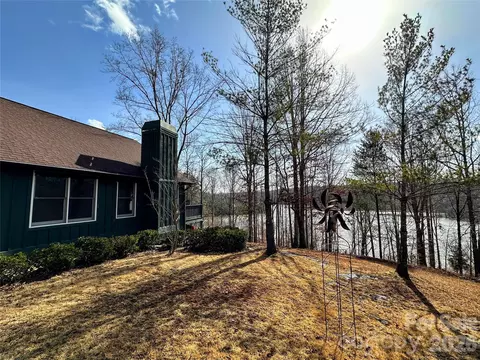 Exterior - 454 Fallen Tree Ln, Mill Spring, NC 28756 photo 5 of 7