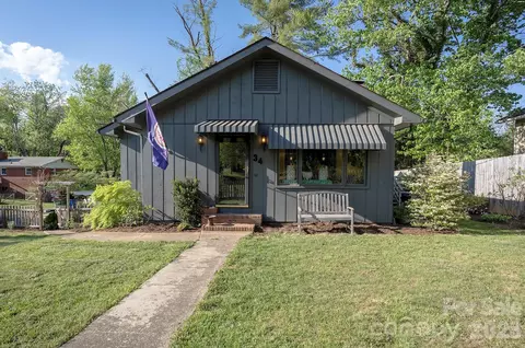 34 Oakley Rd, Asheville, NC 28803