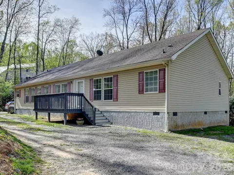 119 Laurel Haven Rd, Fairview, NC 28730