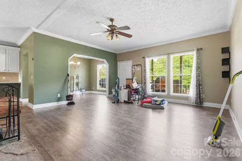 Living - 2825 Sweeping Pine Ln, Denver, NC 28037 photo 1 of 4