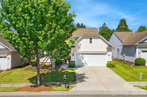 2221 Hartwell Ln, Fort Mill, SC 29707