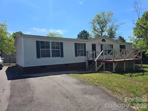 2095 Wildwood 19 Dr #19, Hickory, NC 28601