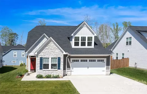 21 N Christie Ct, Fletcher, NC 28732