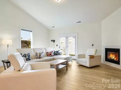 Living - 21 N Christie Ct, Fletcher, NC 28732 photo 1 of 6