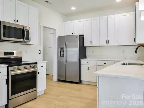 Kitchen - 21 N Christie Ct, Fletcher, NC 28732 photo 2 of 5