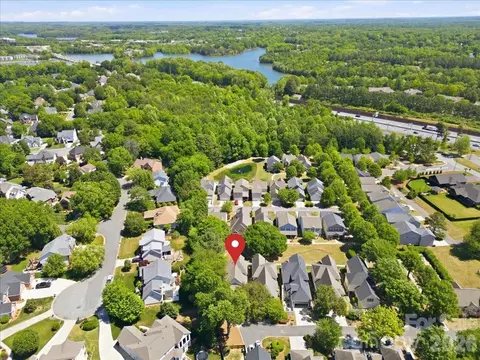 View/Area - 20237 Harroway Dr, Cornelius, NC 28031 photo 3 of 6