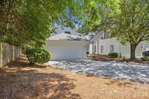 Exterior - 20237 Harroway Dr, Cornelius, NC 28031 photo 8 of 8