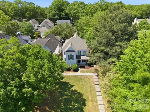 View/Area - 20237 Harroway Dr, Cornelius, NC 28031 photo 1 of 6