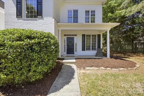 Exterior - 20237 Harroway Dr, Cornelius, NC 28031 photo 4 of 8