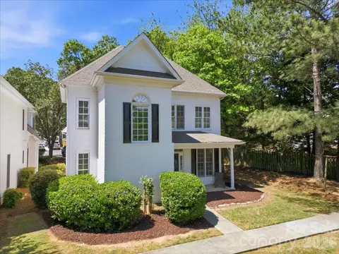 Exterior - 20237 Harroway Dr, Cornelius, NC 28031 photo 3 of 8