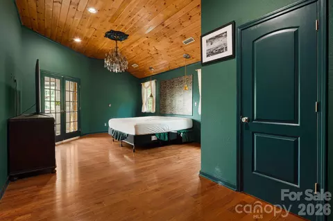 Bedroom - 2011 Edgerton Rd, Mill Spring, NC 28756 photo 5 of 7