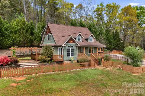 Exterior - 2011 Edgerton Rd, Mill Spring, NC 28756 photo 2 of 5