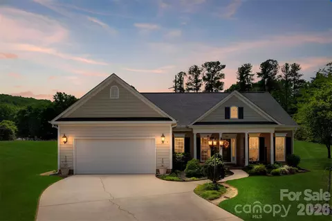 1620 Seabrook Ct, Gastonia, NC 28056