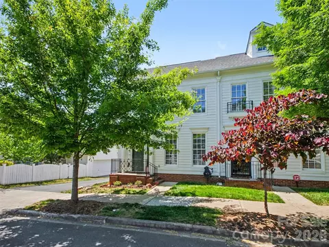 12346 Carrigan Ct, Huntersville, NC 28078