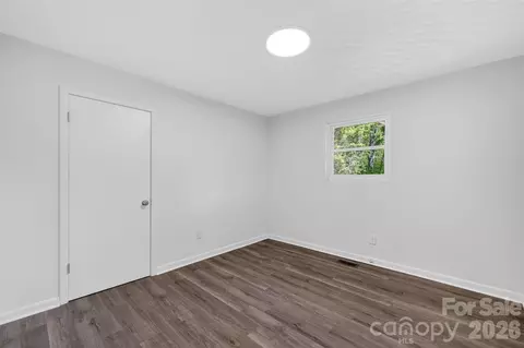 Bedroom - 1962 Imperial St, Conover, NC 28613 photo 1 of 2