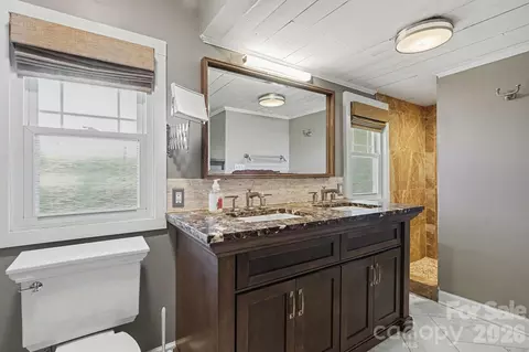 Bath - 211 Baucom Deese Rd, Monroe, NC 28110 photo 1 of 2