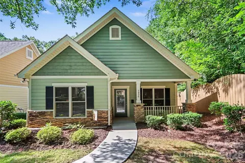 7926 Tigers Paw Dr, Huntersville, NC 28078