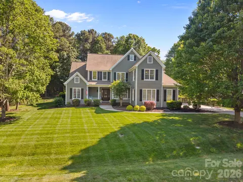 107 Spears Creek Dr, Mooresville, NC 28117