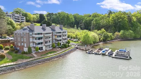 7340 Lakefront 11 Dr #11, Charlotte, NC 28278