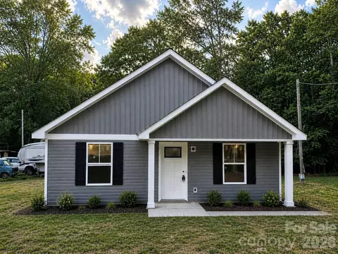 167 Hillcrest Rd, New London, NC 28127