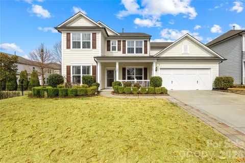 1084 Crescent Moon Dr, Fort Mill, SC 29715
