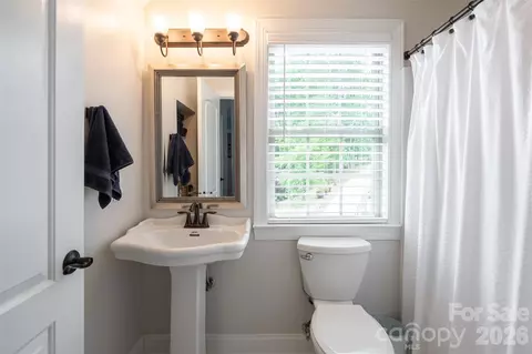 Bath - 75 Ledgestone Dr, Fairview, NC 28730 photo 5 of 5