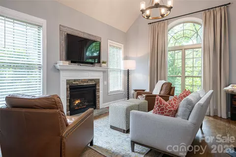 Living - 75 Ledgestone Dr, Fairview, NC 28730 photo 4 of 9