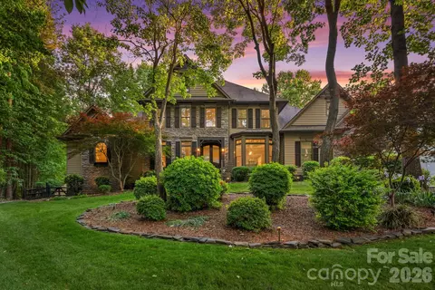 108 Chinook Ct, Mooresville, NC 28117