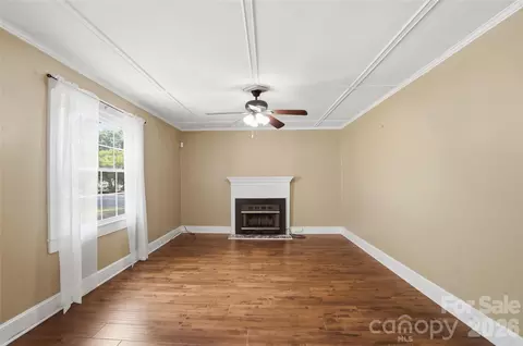 Living - 208 Jackson Ter, Clover, SC 29710 photo 2 of 5