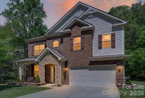 265 Meadow Oaks Se Dr SE, Concord, NC 28025