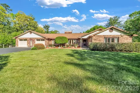 218 Brown Rd, Hendersonville, NC 28791