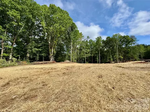 7030 Sparrow Ln, Lincolnton, NC 28168