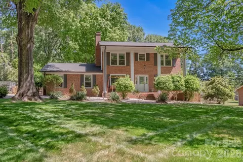 6070 Ferncliff Dr, Concord, NC 28027